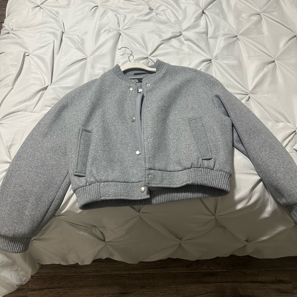 Zara Gray Bomber Jacket Cropped Casual Style